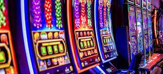 Ilustrasi tampilan modern sportsbook dan live casino holywin99 di perangkat mobile